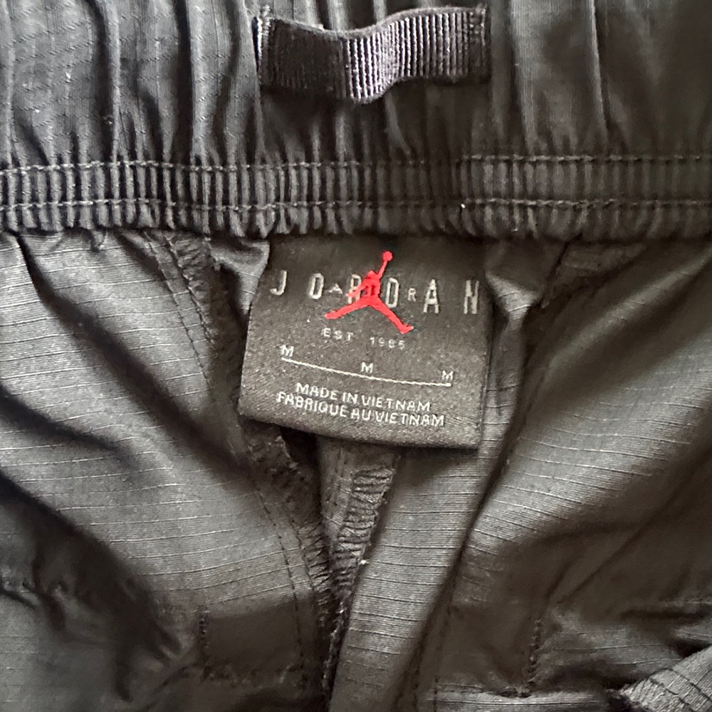 Jordan Men's Black Cargo Pants - Picture 2 of 3